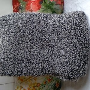 💥SOLD! Plush Throw Blanket